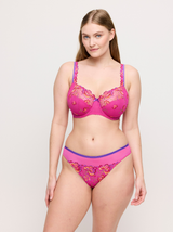 Devdaha Thong - Very Berry