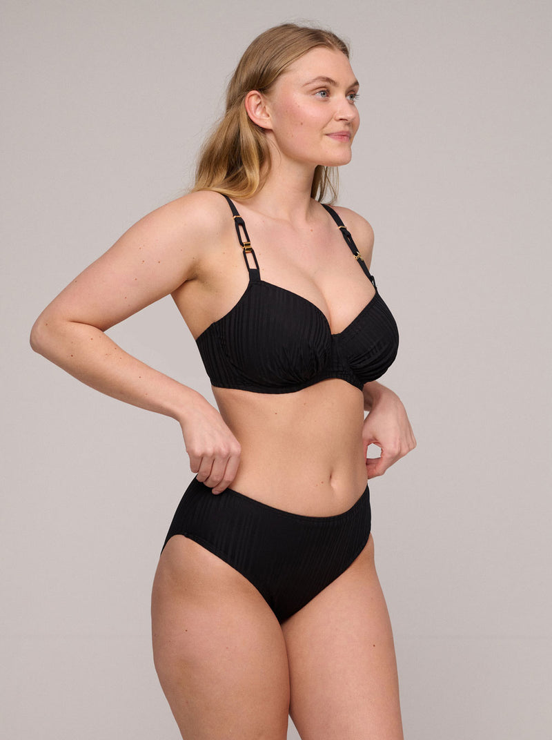 Kiruna C-I Full Cup Bikini Top - Black